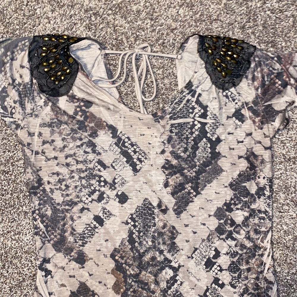5/$25 Day trip too size medium - Picture 3 of 6